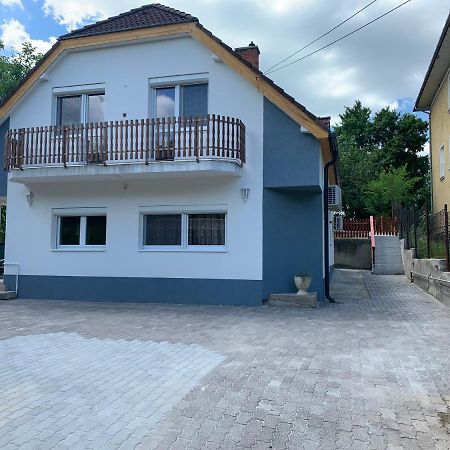 Borsi Apartman Balatonalmádi Zewnętrze zdjęcie