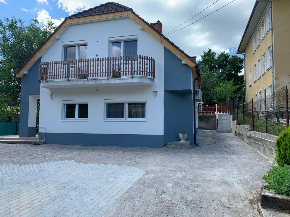 Borsi Apartman Balatonalmádi Zewnętrze zdjęcie