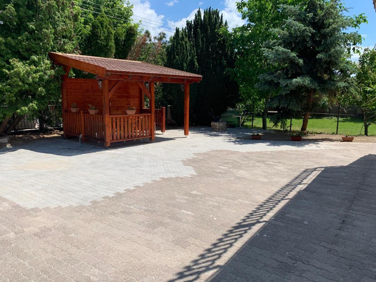 Borsi Apartman Balatonalmádi Zewnętrze zdjęcie