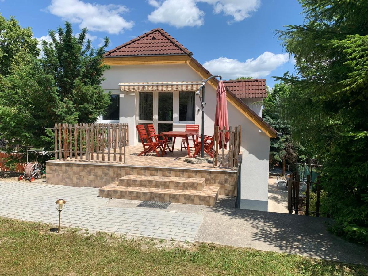 Borsi Apartman Balatonalmádi Zewnętrze zdjęcie