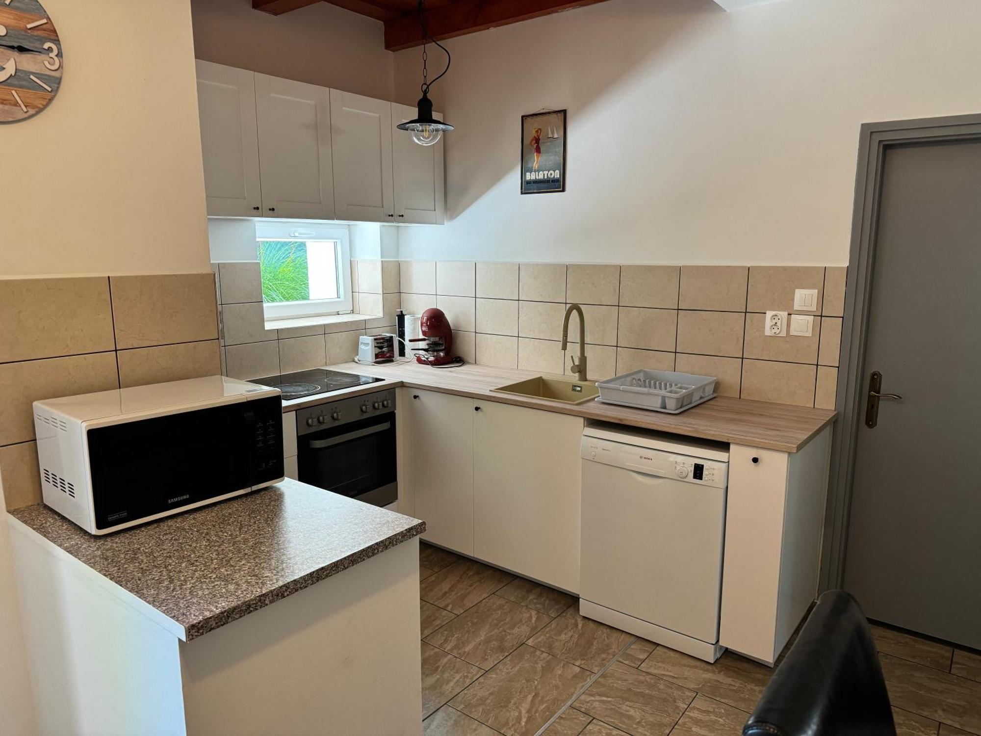 Borsi Apartman Balatonalmádi Zewnętrze zdjęcie